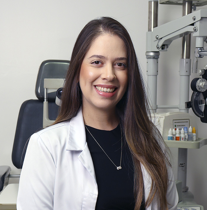 Dra. Amanda Coutinho